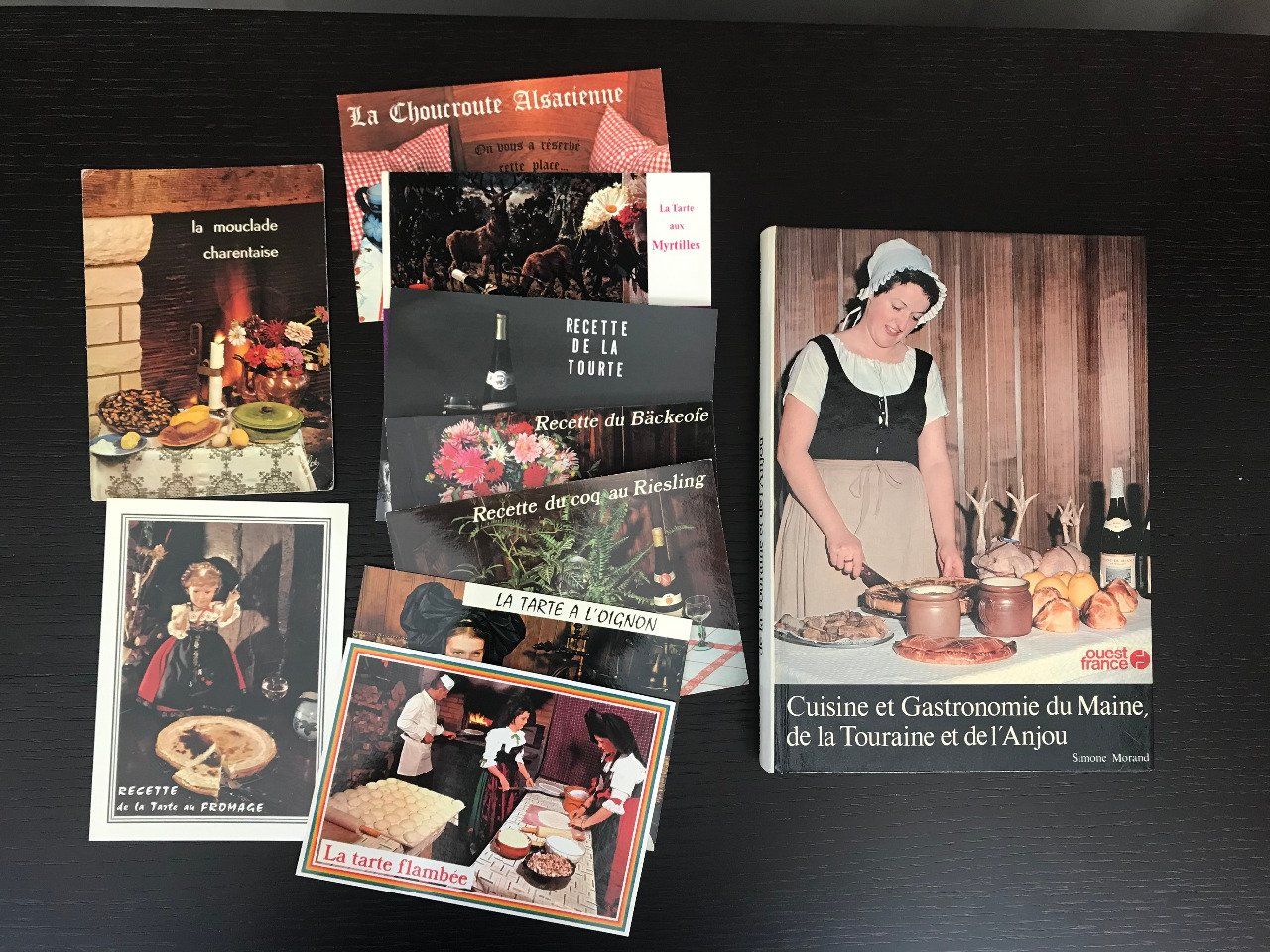 Livre, Cuisine et gastronomie du Maine, Touraine, Anjou + 9 cartes postales recettes régionales