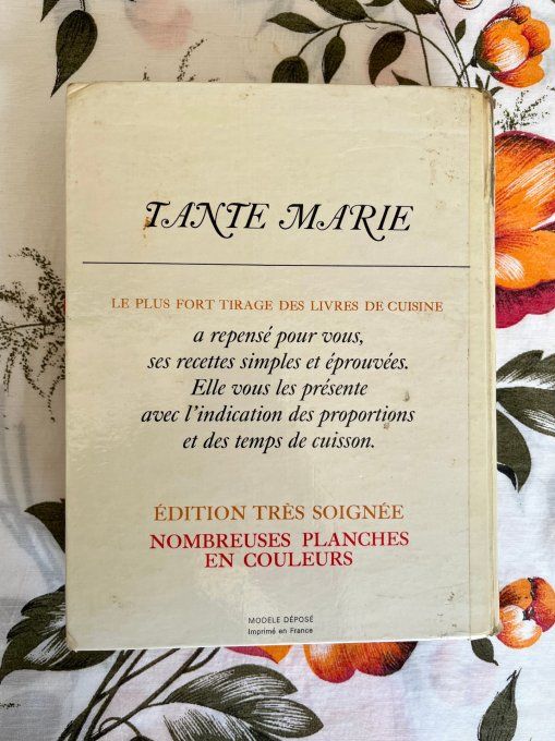 Livre de cuisine Tante Marie, vintage "La Cuisine de Famille" - Éditions A. Taride 1966/1968.