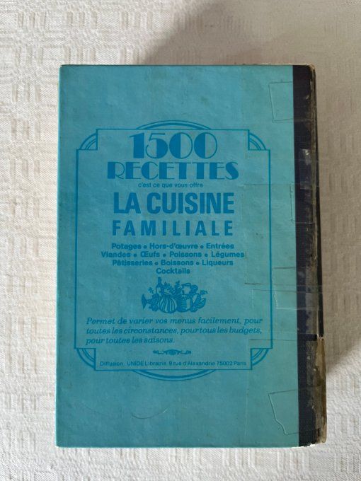 Livre de cuisine vintage, La cuisine familiale  Mariette 1500 recettes, UNIDE, 1974