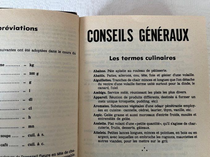 Livre de cuisine vintage, La cuisine familiale  Mariette 1500 recettes, UNIDE, 1974