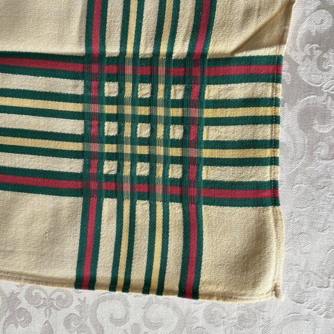 Lot 6 serviettes de table anciennes style basque, initiales brodées LM + 4 offertes