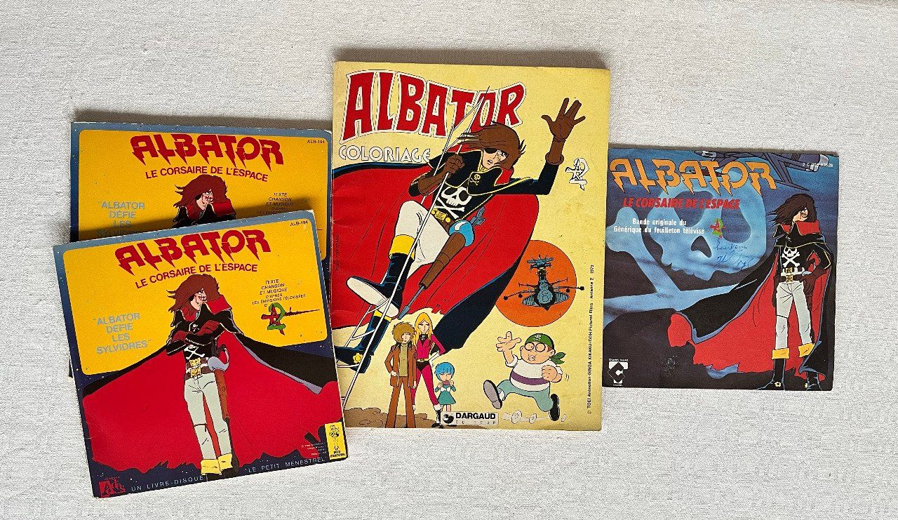 Lot Albator, 1 vinyle 45 tours, Le corsaire de 45, 2 livres disques et 1 livre de coloriage, Vintage