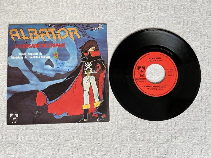 Lot Albator, 1 vinyle 45 tours, Le corsaire de 45, 2 livres disques et 1 livre de coloriage, Vintage