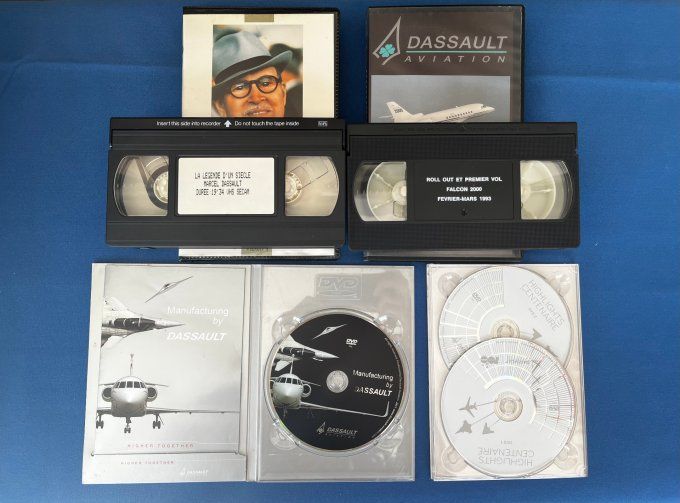 Lot Collection Dassault Aviation - Livres, vidéo VHS et DVD - Histoire & Falcon 2000