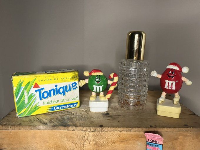 Lot d'objets vintage, publicitaire, d'ancienne épicerie