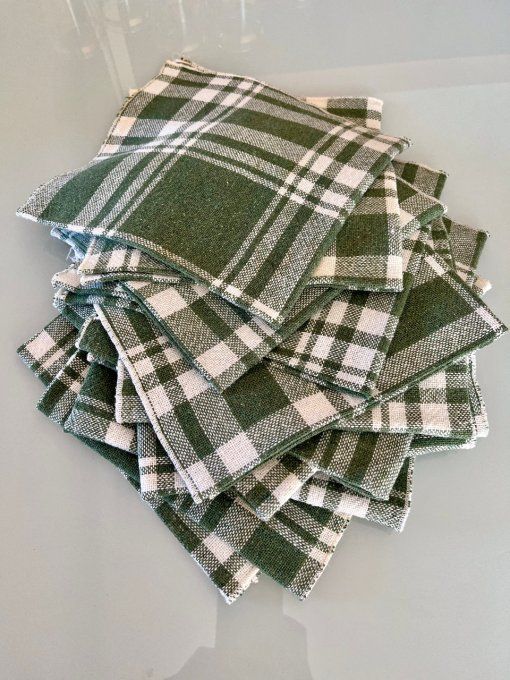 Lot de 12 serviettes de table vintage à carreaux vert bouteille et blanc.