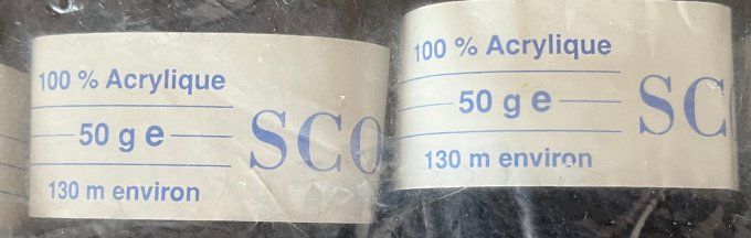 Lot de 15 pelotes de laine noire SCORE - 100% Acrylique extra doux - Neuves