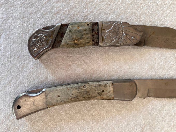 Lot de 2 couteaux pliants anciens, pour collectionneur, à restaurer