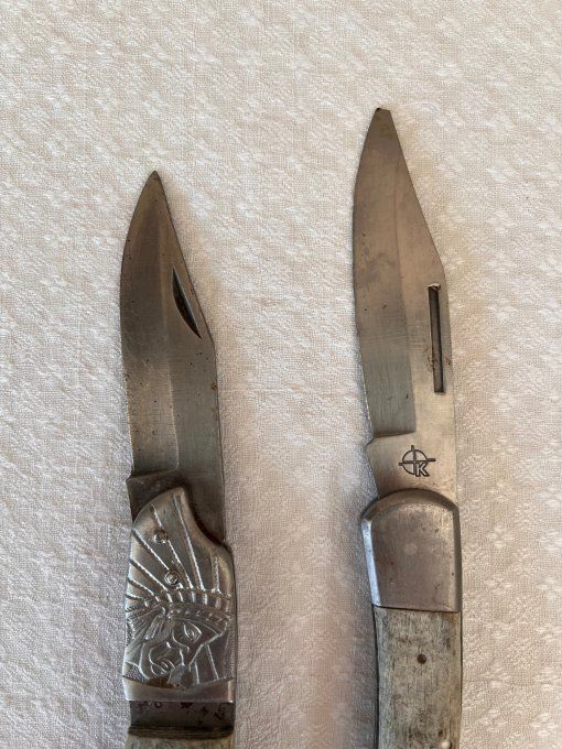 Lot de 2 couteaux pliants anciens, pour collectionneur, à restaurer