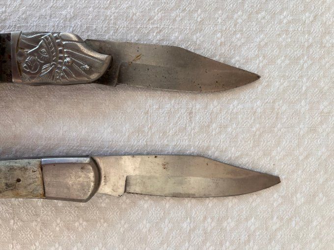 Lot de 2 couteaux pliants anciens, pour collectionneur, à restaurer