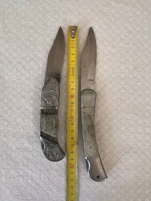 Lot de 2 couteaux pliants anciens, pour collectionneur, à restaurer