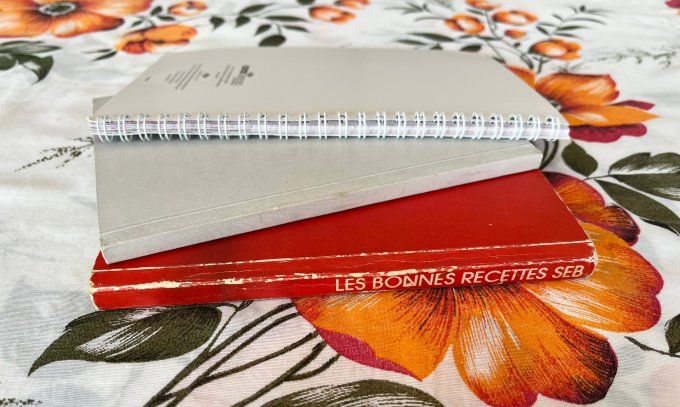 Lot de 3 livres cuisine, recettes pour cocotte minute SEB - Époques 1970, 1980 et 2000