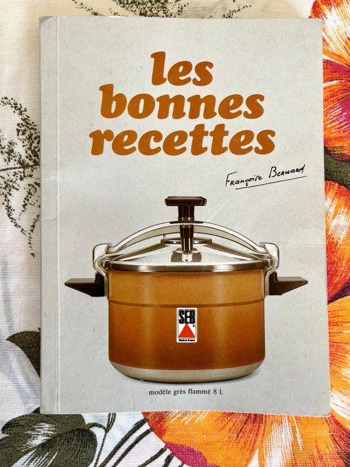Lot de 3 livres cuisine, recettes pour cocotte minute SEB - Époques 1970, 1980 et 2000