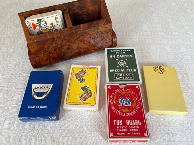 Lot de 5 jeux de cartes à jouer, Salers Gentiane, William Lawson's, Dacia et Tu Huang