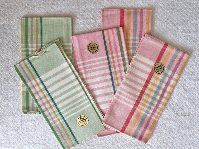 Lot de 5 serviettes de table vintage à rayures colorées comprenant 3 déclinaisons en rose et 2 en ve