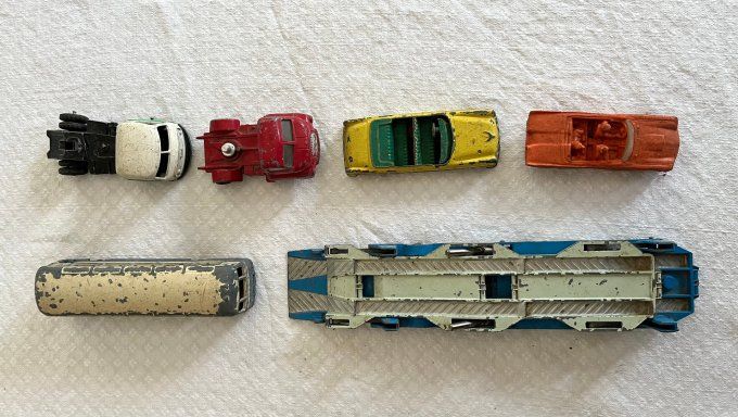 Lot de 6 miniatures de collection, voitures, camions et autocar, anciens