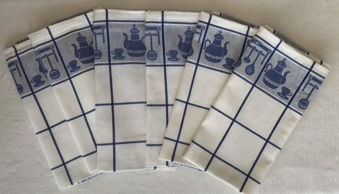 Lot de 6 torchons en coton blancs et bleus aux motifs vintage, Neufs