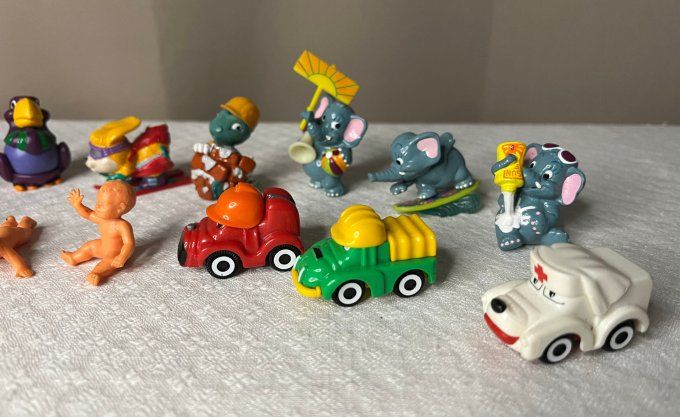 Lot de figurines Kinder, divers, vintage