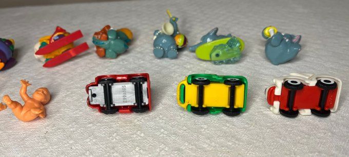 Lot de figurines Kinder, divers, vintage