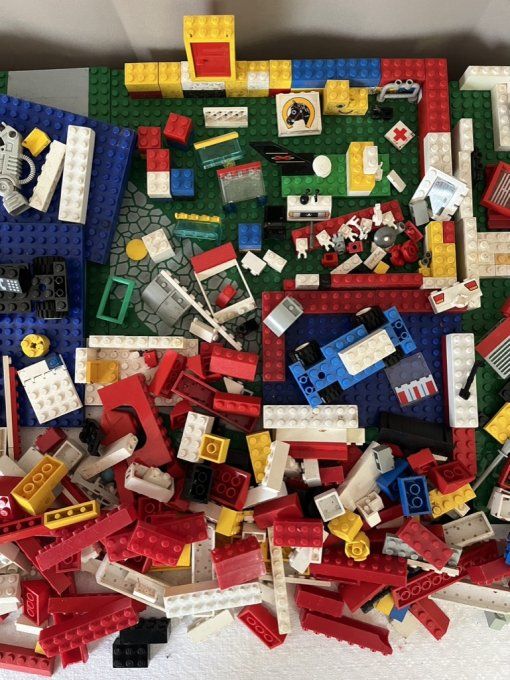 Lot LEGO Vintage,  briques classiques, Town/City, Technic années 80-90, avec figurines et plaques