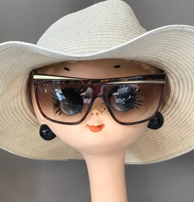 Lunettes de soleil vintage de chez Laura Biagiotti, Italie