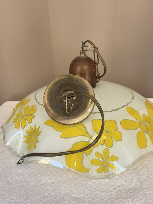 Lustre avec abat-jour en verre opale décoré, vintage