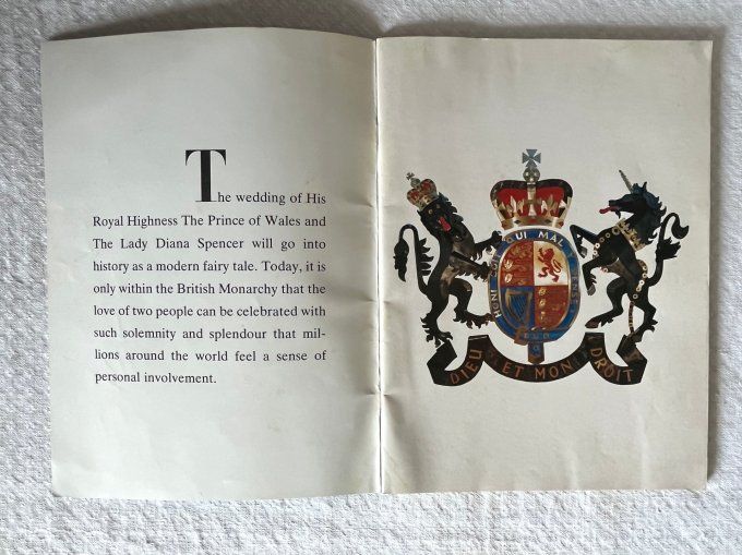 Magazine vintage en anglais,  Le mariage royal de Lady Diana et le prince Charles