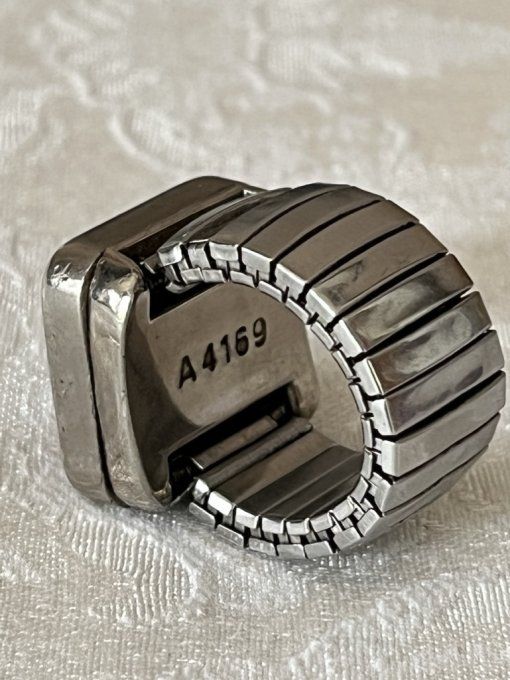 Montre bague vintage OZO à Quartz