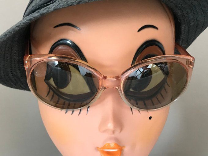 Monture, Paire de lunettes solaire, vintage