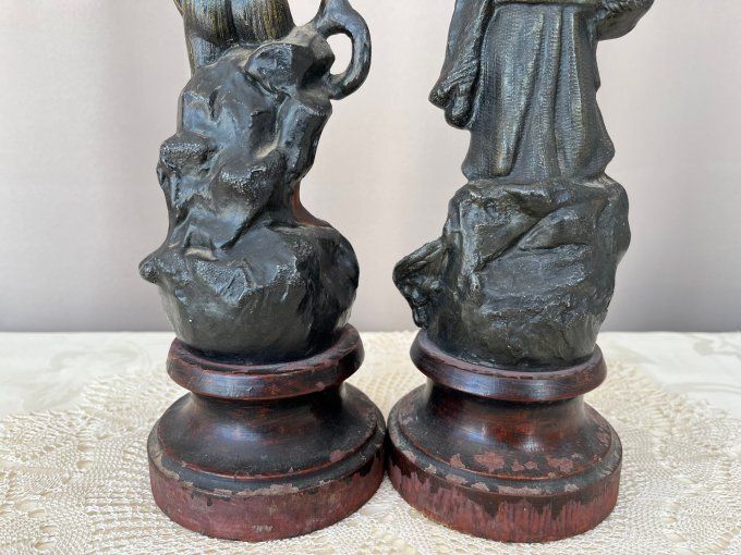 Paire de statues anciennes en régule, Andmeme - Marin Pêcheur et Marchande de poissons