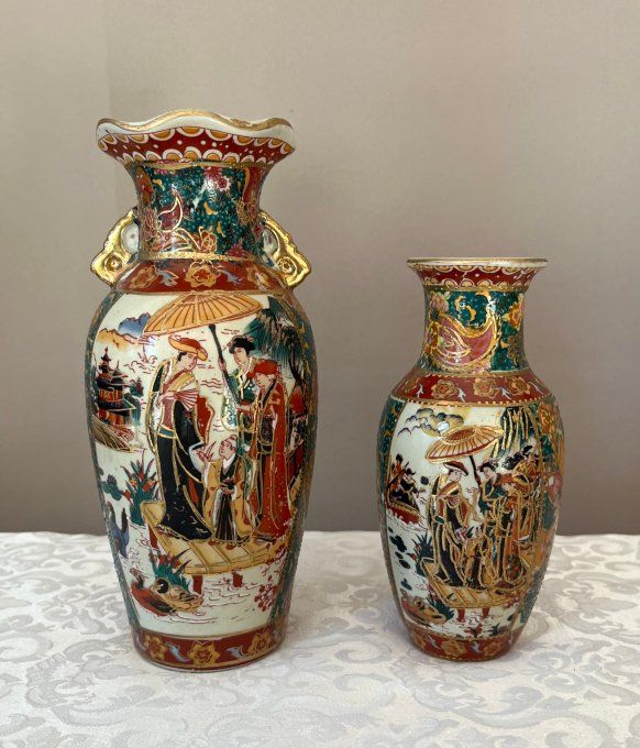Paire de vases chinois vintage en porcelaine, décor de geishas, style Satsuma