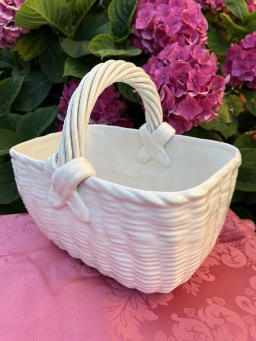 Panier, cache pot en céramique blanche imitation osier
