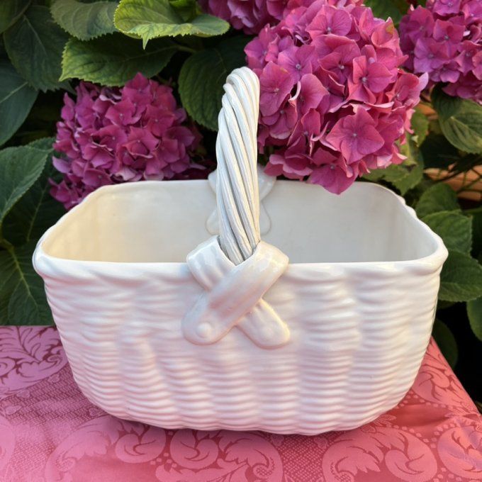 Panier, cache pot en céramique blanche imitation osier