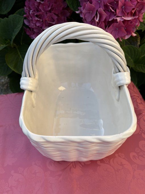 Panier, cache pot en céramique blanche imitation osier