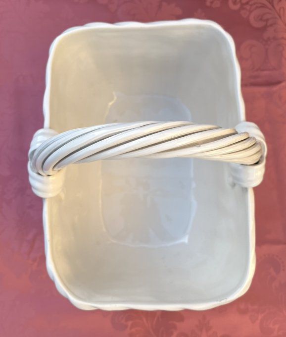 Panier, cache pot en céramique blanche imitation osier