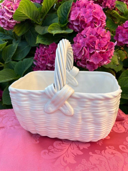 Panier, cache pot en céramique blanche imitation osier