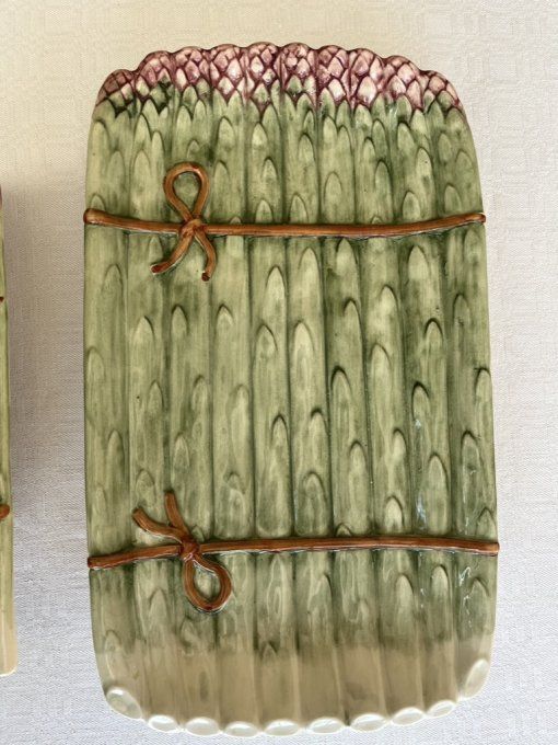Plat à asperges en barbotine de la marque Siléa, Vintage