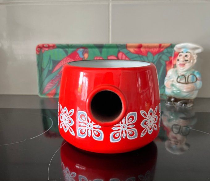 Poelon émaillé, rouge, vintage