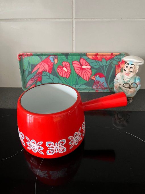 Poelon émaillé, rouge, vintage