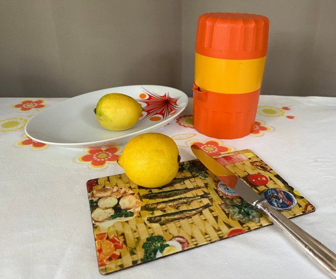 Presse agrumes / fruits, orange, vintage