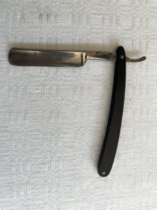 Rasoir droit, ancien coupe choux SERINDAT, avec étui