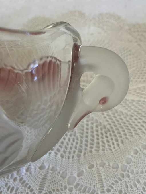 Saladier, coupe à fruits représentant des cygnes, cristal Walther Glass