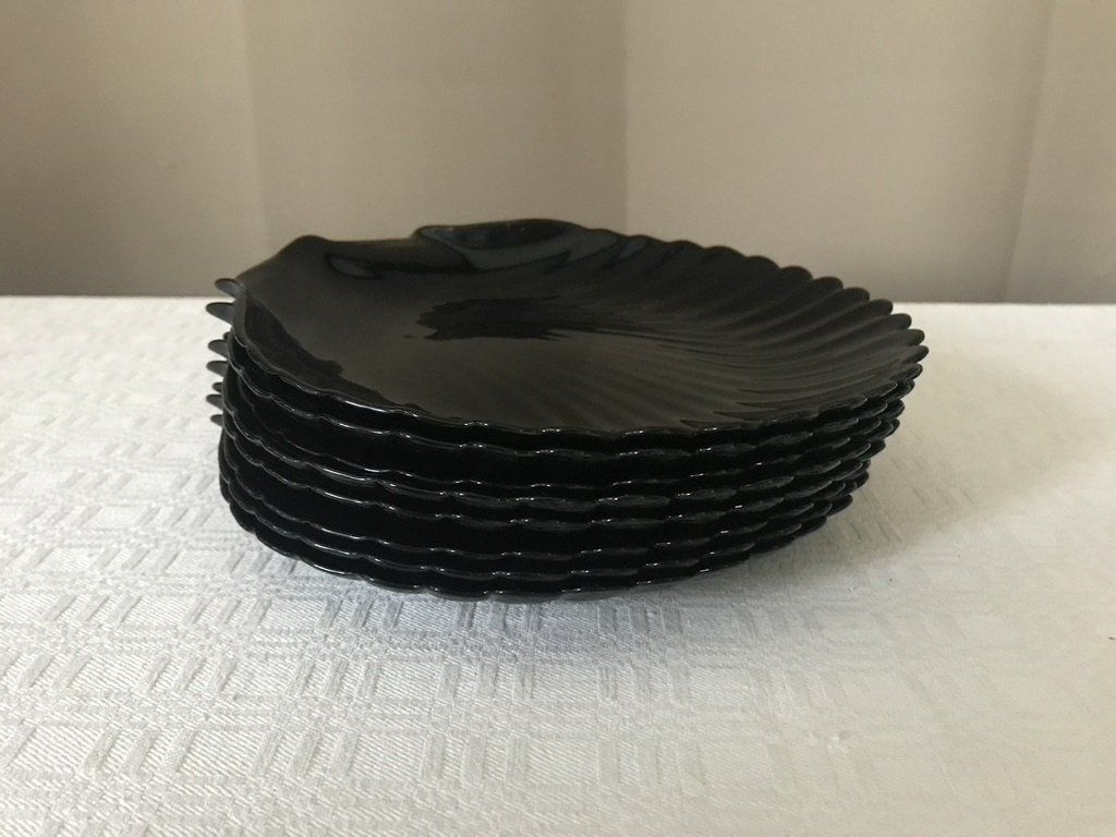 8 Assiettes à Huîtres En Acier Inoxydable – Forme Coquille, 8 Emplacements + Plateau à Sauce – Pour Fruits De Mer, Sushis, Apéritifs