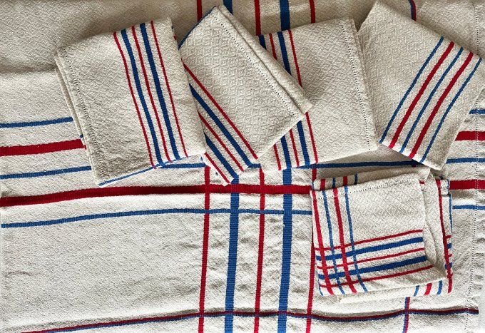 Serviettes de table en coton damasé de style Basque