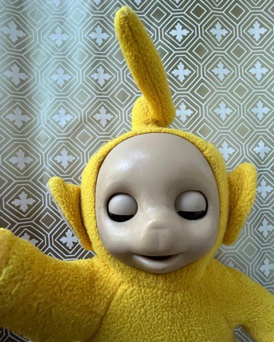 SOUVENIR ANNÉES 90 ! Grande Peluche Télétubbies Laa-Laa, yeux dormeurs, 37 cm