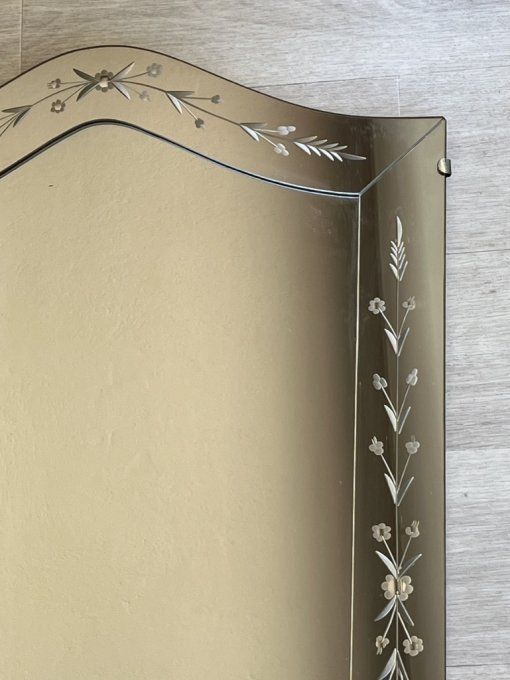Superbe miroir vénitien en verre gravé - Élégance florale - Années 40-70