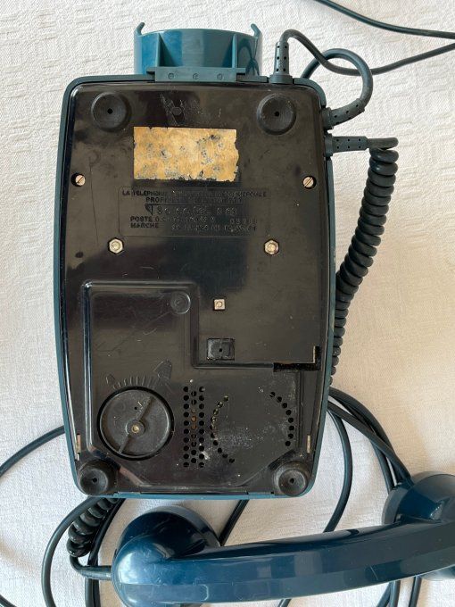 Telephone bleu vintage, Socotel S63 à cadran, PTT, année 1981