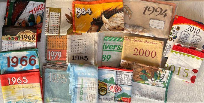 Torchons calendrier, plusieurs années disponibles, Au choix
