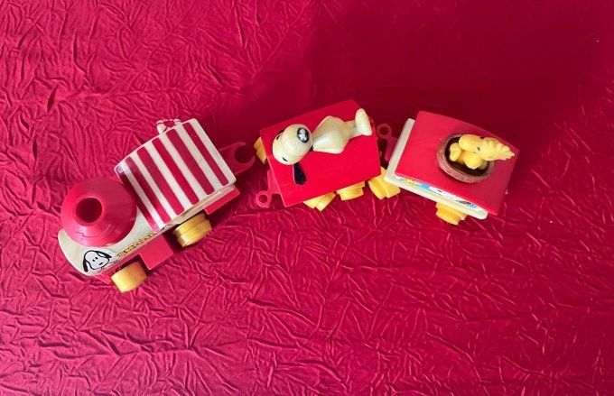 Train remontoir vintage Snoopy et Peanuts - Jouet Peanuts Rétro Années 70/80