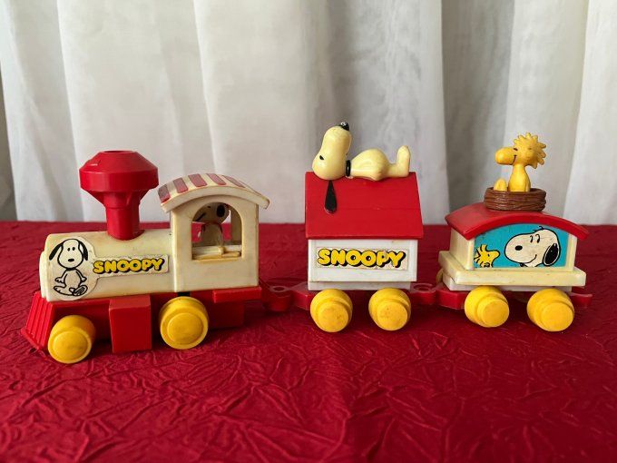 Train remontoir vintage Snoopy et Peanuts - Jouet Peanuts Rétro Années 70/80